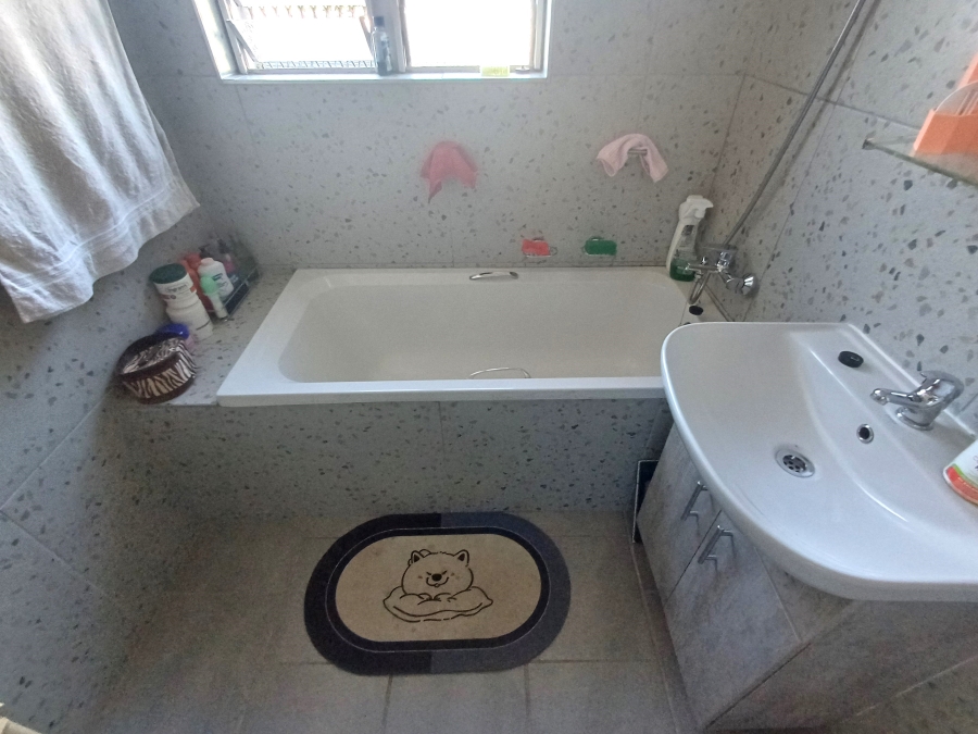 3 Bedroom Property for Sale in Mosel Eastern Cape